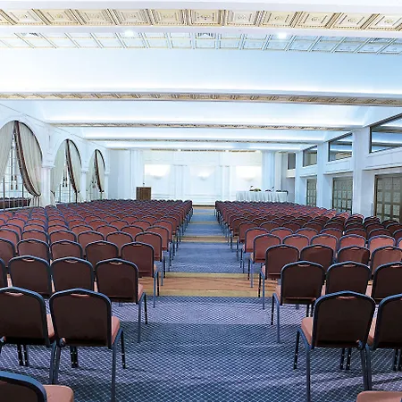 度假村 皇家麦肯尼亚 - 世界顶级酒店 5*