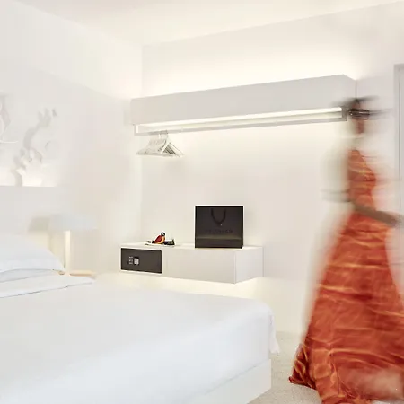 Royal Myconian - Leading Of The World Resort