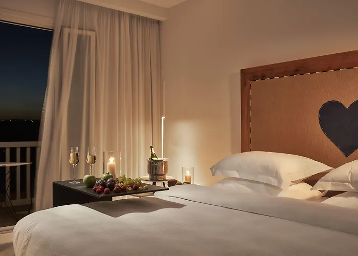 Royal Myconian - Leading Of The World Elia (Mykonos)