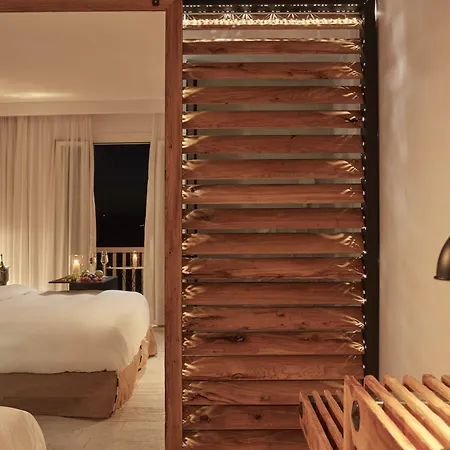 Royal Myconian - Leading Of The World 5* Elia (Mykonos)