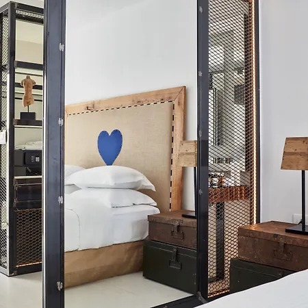 Royal Myconian - Leading Of The World Elia (Mykonos)