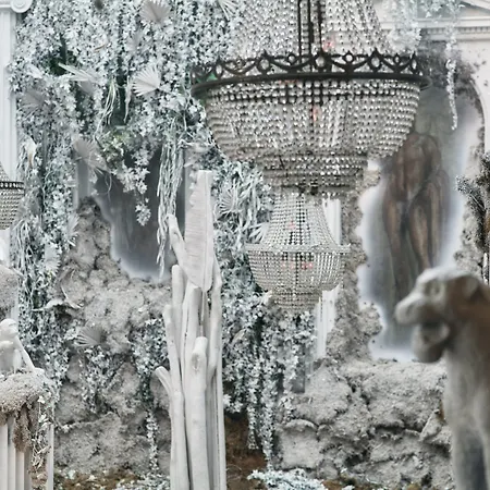 Feriested Royal Myconian - Leading Of The World