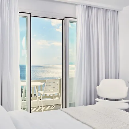 Feriested Royal Myconian - Leading Of The World