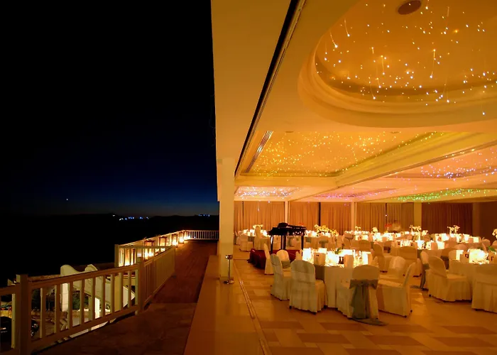 Royal Myconian - Leading Of The World 5* Elia (Mykonos)