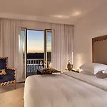 Курортный комплекс Royal Myconian - Leading Of The World Elia (Mykonos)